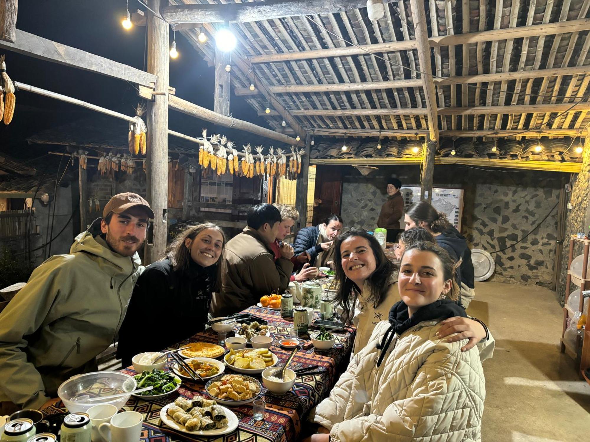 Hoang Cong Ban Gioc Homestay 까오방 외부 사진